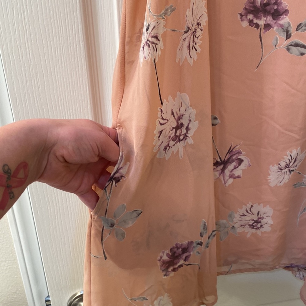 Dress - Picture 3 of 4